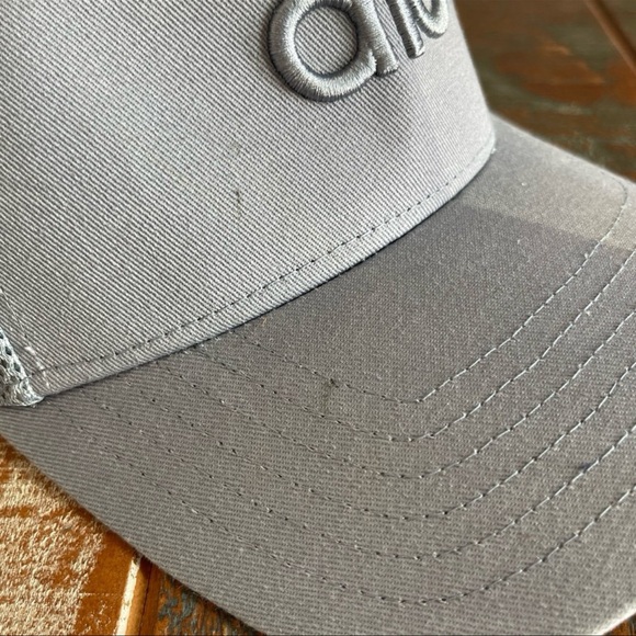 Alo Yoga District Trucker Hat - Picture 9 of 9